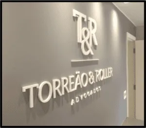 foto5-galeria-torreao-letreiro-de-parede-2m-letreiros-logo-em-pvc-logo-em-acrilico-logotipo-personalizado-letreiro-personalizado-300x263